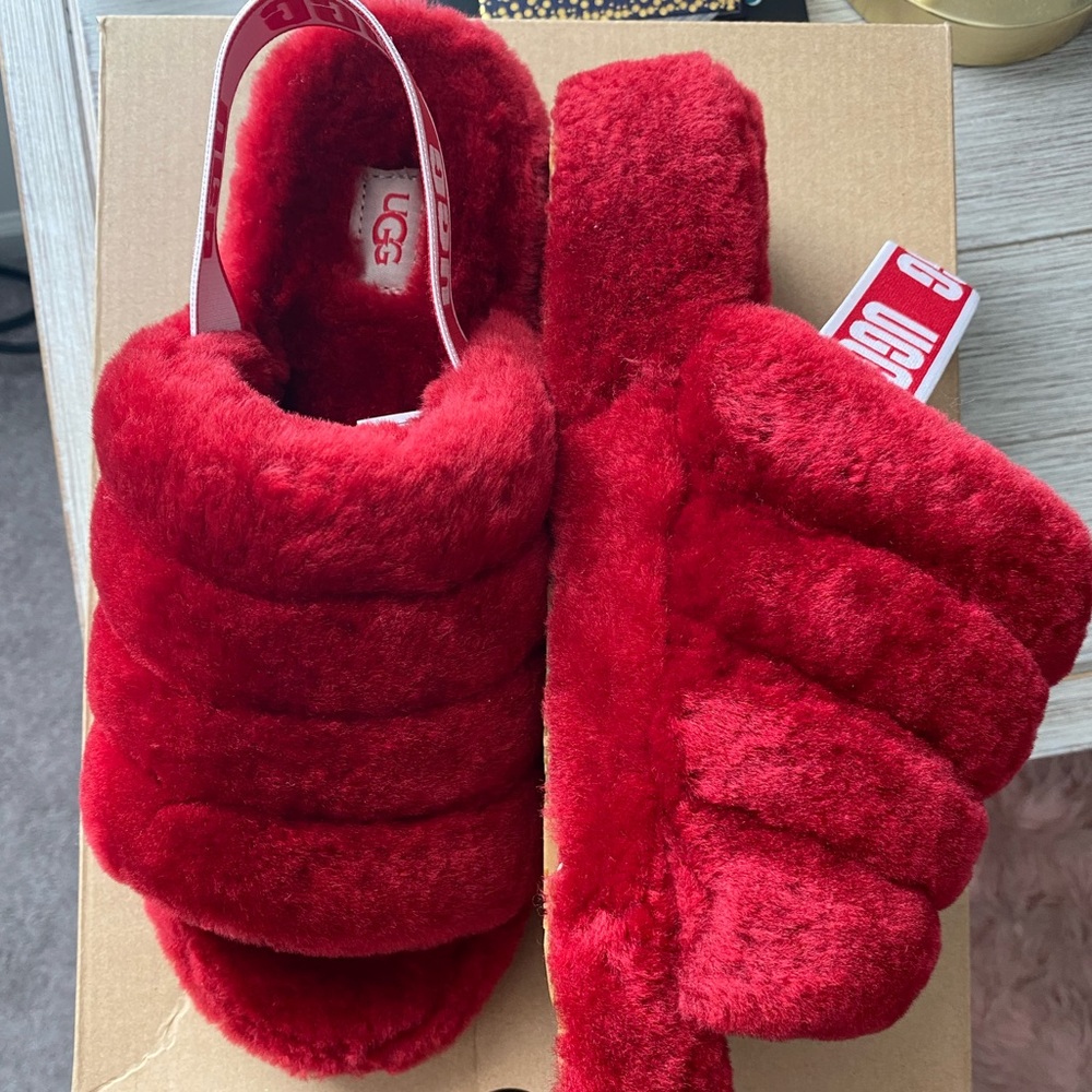 UGG Logo Fluff Yeah Fur Slippers-Ribbon Red
